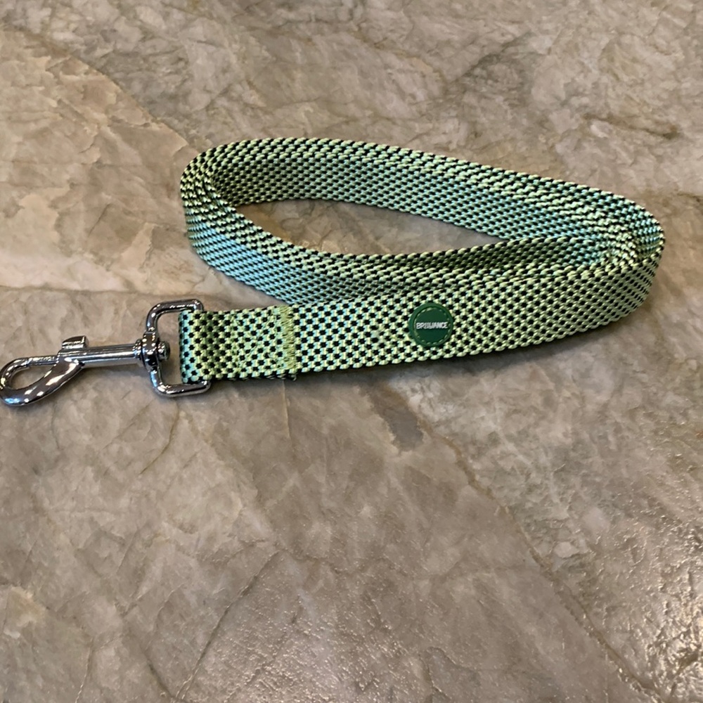 Brilliance dog leash- Green on green